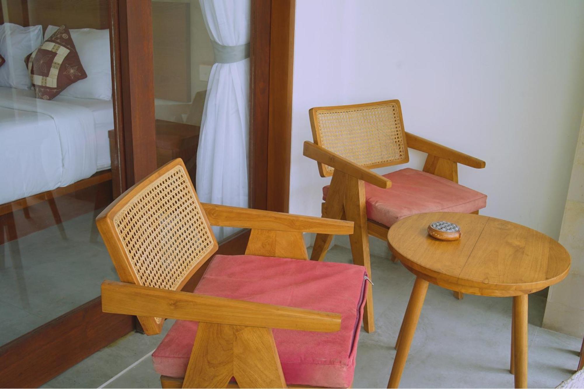 The Kd Suites & Coffee Shop Munggu Exterior foto